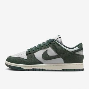 Nike Dunk Low Next Nature Vintage Green Suede Womens Size 11 HJ7673-002 Sneakers